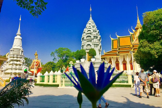 Cambodia 7 Days Private Tour from Angkor Temples to Coastline - Days 5 to 7 in Sihanoukville: beach time with private transfers