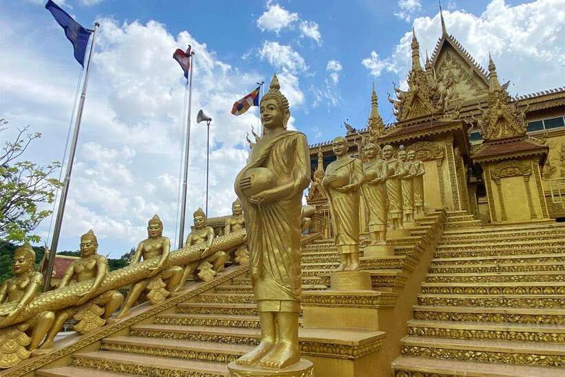 From Phnom Penh: Half-Day Silk Island Tour with Guide - Golden Temple: A Practical Buddhism Stop Before You Go Rural