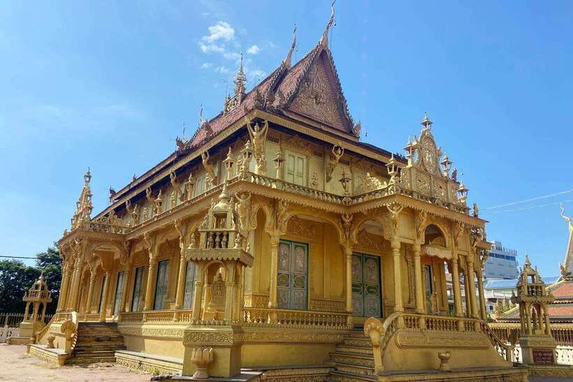 From Phnom Penh: Half-Day Silk Island Tour with Guide - The Ferry Crossing: Heat Break, River Views, and Getting Your Bearings