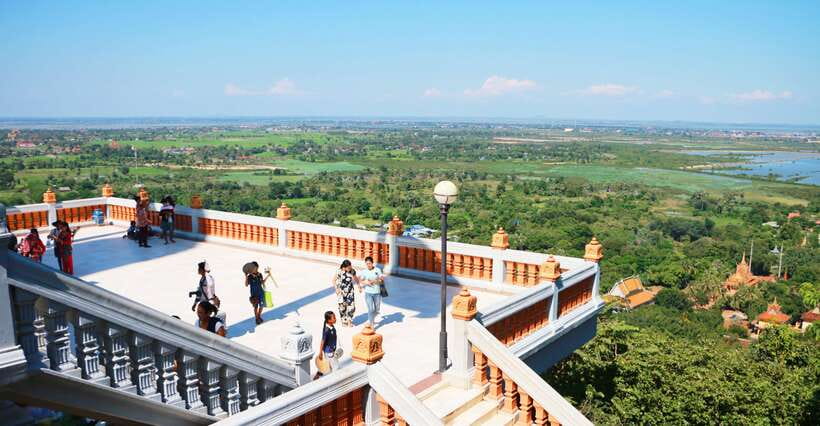 From Phnom Penh: Oudongk Mountain and Koh Chen Island Tour - Who This Tour Suits Best (and Who Might Skip It)