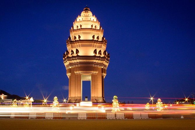 Full-Day Phnom Penh Sightseeing Tour & Killing Field - Wat Phnom Hill Views: A Quick Climb for Perspective