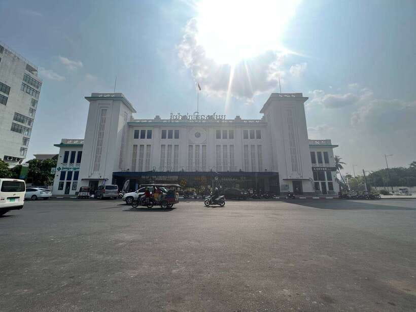 Heritage tour of Phnom Penh in electric bus - Where you end up: Street 240 for an easy next chapter