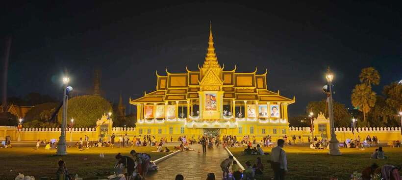 Phnom Penh: City Sights Evening or Half day Tour by Tuk Tuk - Wat Phnom at Night: The Hill Temple Glow You’ll Want on Film