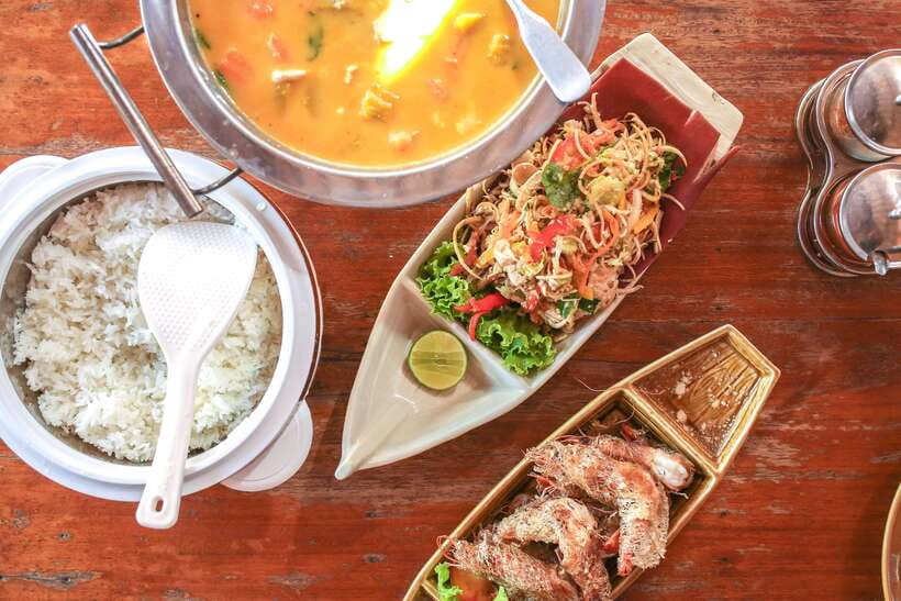Phnom Penh: Culinary Underground Local Food Tuk-Tuk Tour - Key Reasons This Tuk-Tuk Food Tour Works So Well
