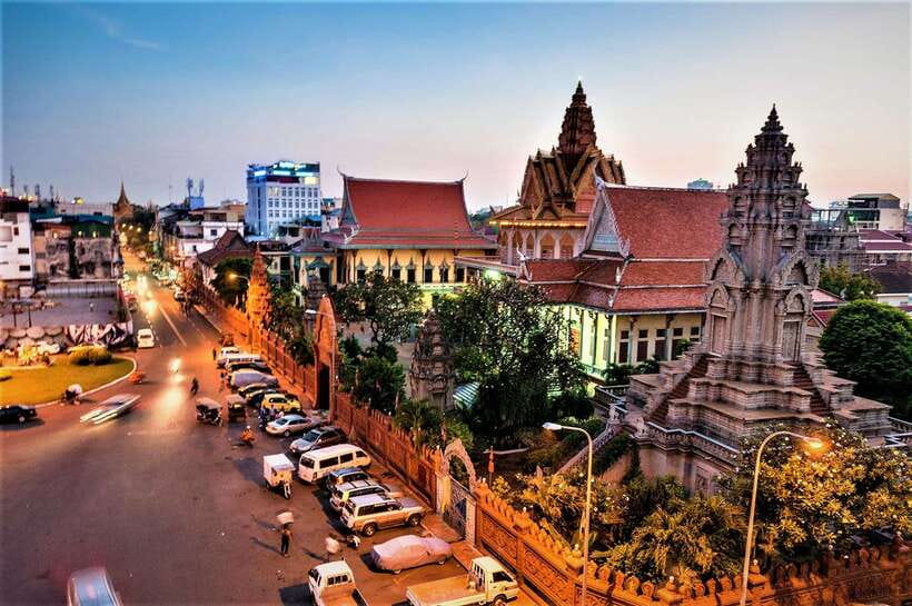 Phnom Penh Full Day Private Tour with All Admission Tickets - Price and value: what $27 gets you in Phnom Penh