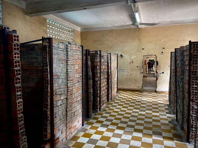 Phnom Penh: Killing Fields and Prison S21 Bus Tour - Who this tour suits best (and who might want a different setup)