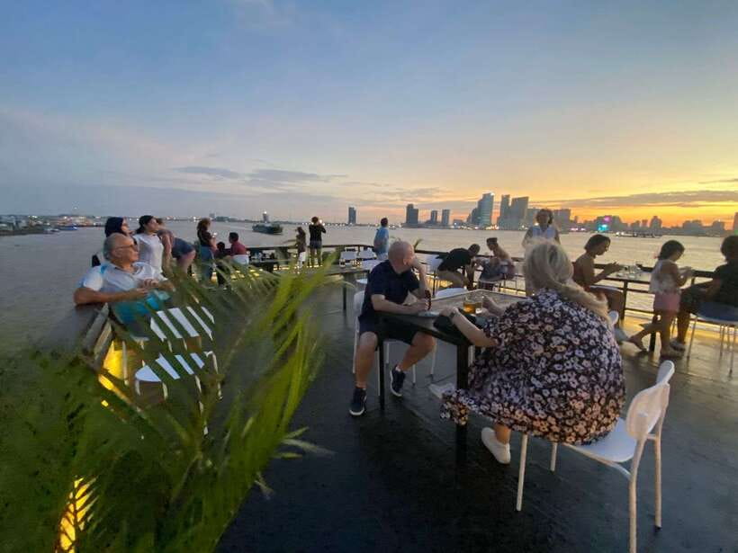 Phnom Penh: Mekong River Sunset Cruise with free flow drink - Price and Value: Why $21 Works (If You Want This Style)