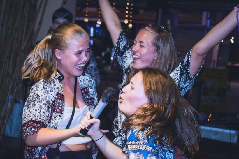 Phnom Penh Pub Crawl with Free Mad Monkey Singlet - Key things to know before you go