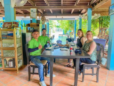 Phnom Penh Silk Island Haft Day Tour - Top Rating Experience - Mongkol Serey Temple: a calm, spiritual reset before the crafts