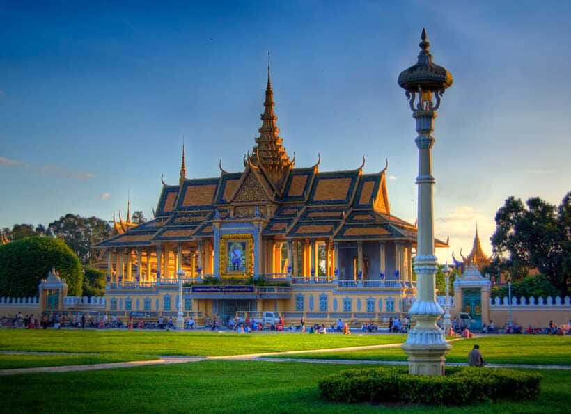 Phnom Penh Small Group City Tour - Choeung Ek (Killing Fields): the memorial and what it represents