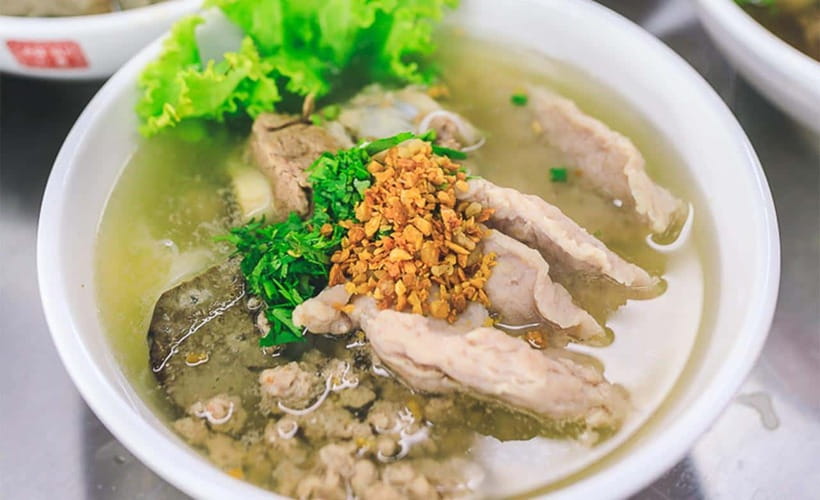 Phnom Penh: Street Art & Food Tour by Tuk-Tuk - Who this tour is best for (and who should skip it)