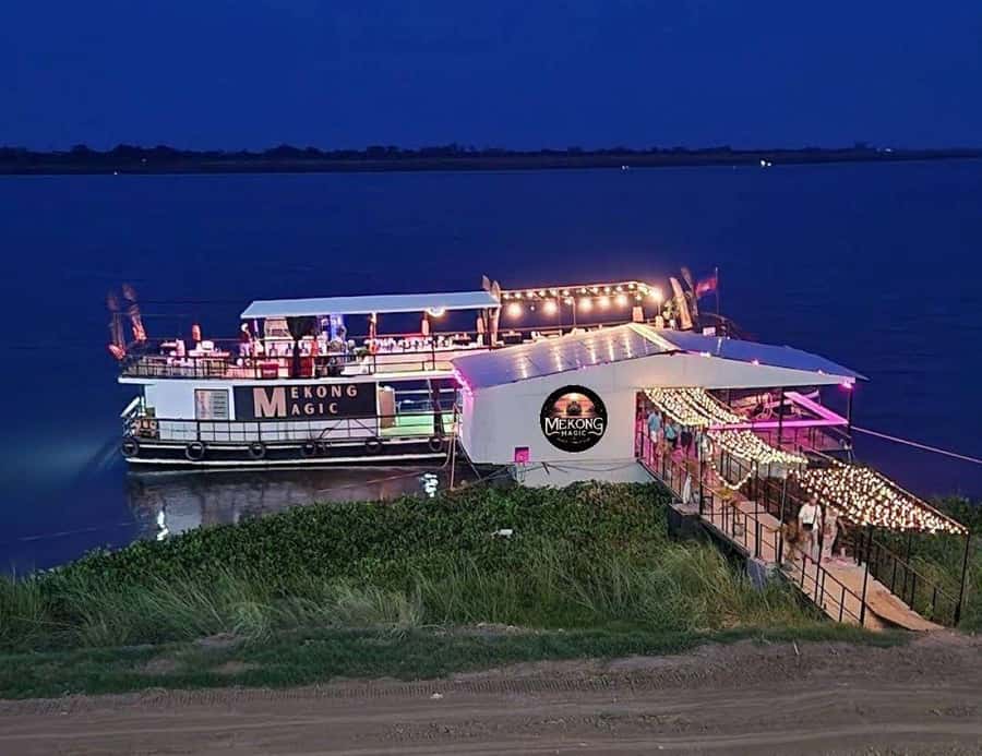 Phnom Penh: Sunset Cruise with Unlimited Beers & BBQ Buffet - Diamond Island and the Photo Stop You Can’t Miss