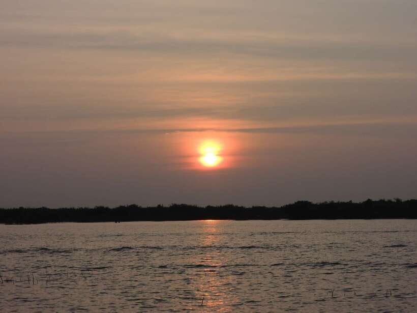 Phnom Penh to Siem Reap cruise/land tour (one way) - Key highlights at a glance