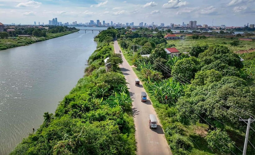 Phnom Penh to Silk Island By Tuk-Tuk with local Expert - Key highlights at a glance