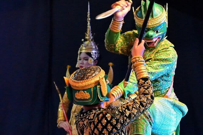Phnom Penh Unique Classical Dance Show Every Saturday &Sunday - Extras That Improve the Evening: Programme, Water, and Help From Staff