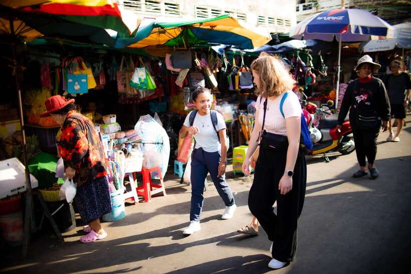 Phnom Penh: Walking Highlight City Tour - Alley Life and Local Food Stops: The Part That Makes It Feel Real