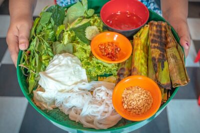 Phnom Penh’s Culinary Underground: Local Food Tour by Tuk-tuk - Starting at 5:30 pm: how the night is paced