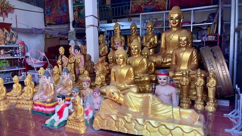 Phnom Phnom: Local Market & Culture Walking of City Tour - Who should book this tour, and who should reconsider