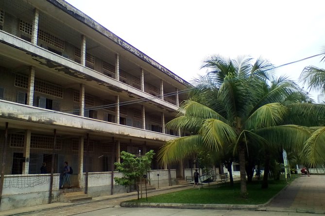 Private Half Day Trip to Genocidal Museum & Killing Field - Your private guide: why a human voice matters here