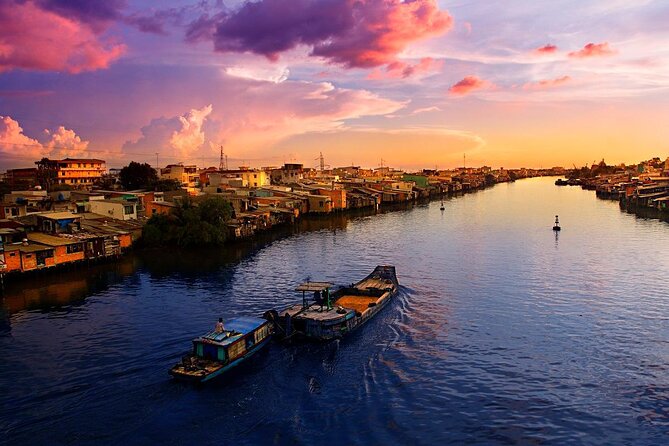 Sunset & Evening Dinner Cruise With One Way Free Pick Up - Why This Phnom Penh Cruise Works So Well at Sunset