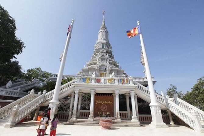 Udong Historical Site Tour - From Phnom Penh to Udong: Tonle Sap river drive and why the start time matters