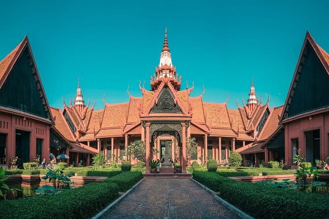 Udong Old Capital Tour - Stop 5: Dhurak Buddhist monastery (Vipassana) on the slopes
